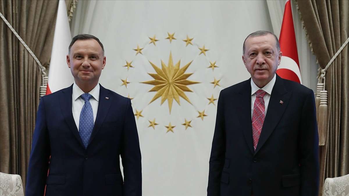 CANLI: Cumhurbaşkanı Erdoğan, Polonya Cumhurbaşkanı Duda ile ortak basın toplantısı düzenliyor