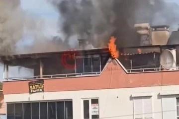 Çatı katında çıkan yangın korkuttu
