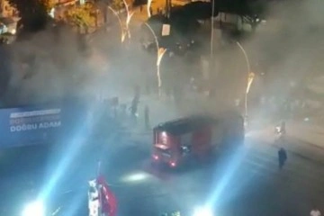 Cengiz Kurtoğlu konserinde jeneratör kaynaklı yangın çıktı