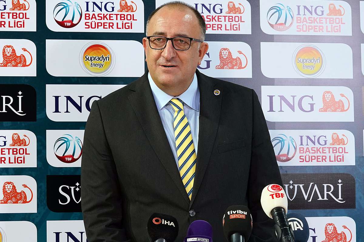 Cenk Renda: 'Hem Türkiye ligi hem de Euroleague'de başarıya ulaşacağımıza inanıyorum'