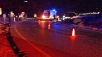 Çeşme&rsquo;de alkollü sürücü motosiklete çarptı: 1 ölü