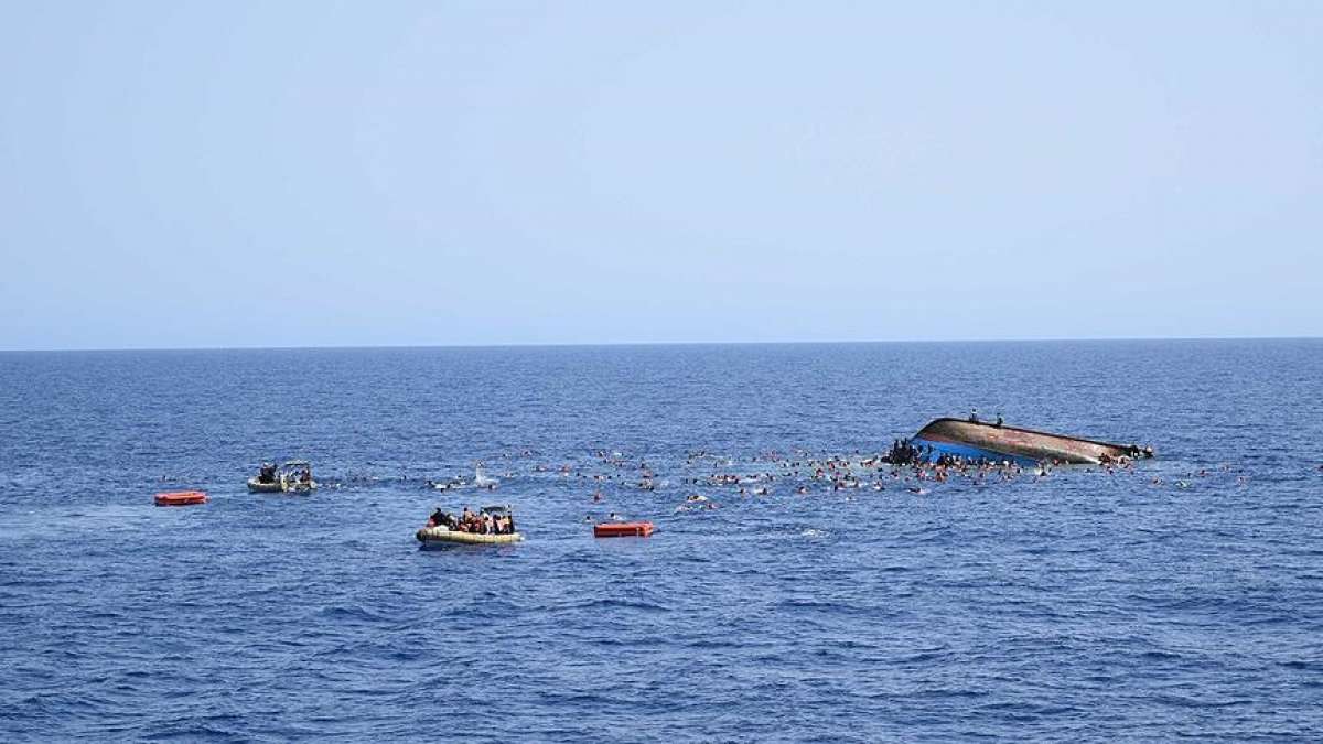 Cibuti'de göçmenleri taşıyan teknenin alabora olması sonucu 34 kişi öldü