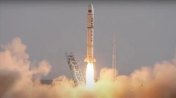 Çin, CERES-1 roketiyle 7 uydu fırlattı