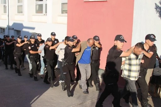 Cinayetlere karışan &quot;Bayğaralar&quot; çetesinde 96 şüpheli tutuklandı