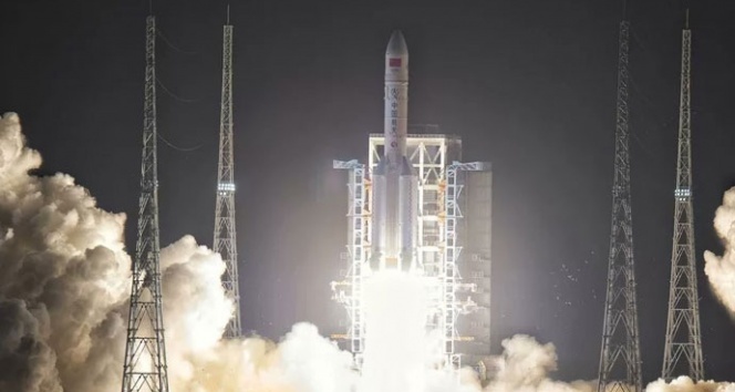 Çin’in insansız uzay aracı yola çıktı