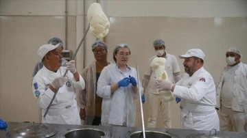 Çinli yapımcılar "Maraş dondurması"nın belgeselini çekiyor
