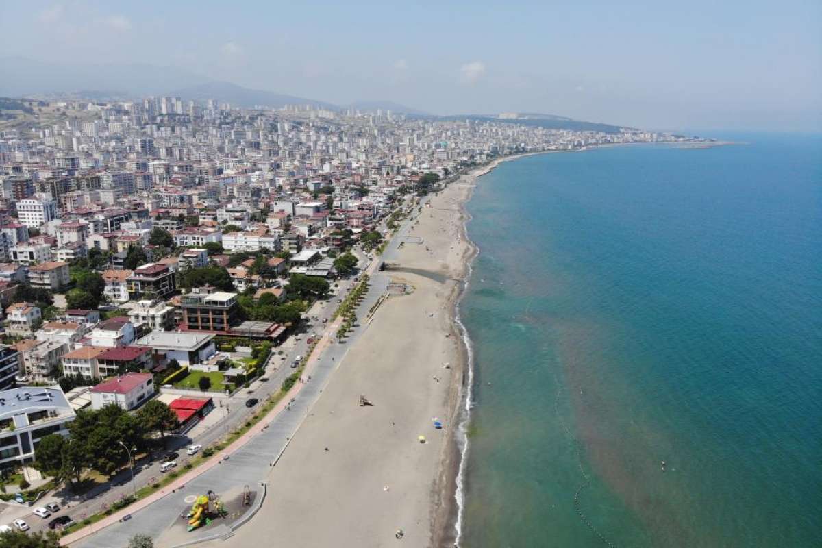 Çöl sıcaklarının yaşandığı Samsun'da sahiller boş kaldı
