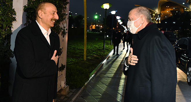 Cumhurbaşkanı Erdoğan, Bakü'de konaklayacağı otele geldi