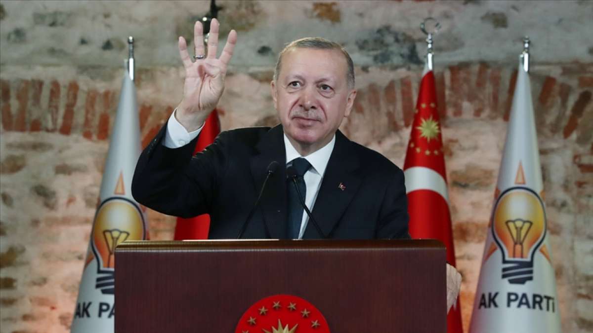 Cumhurbaşkanı Erdoğan: Batı dünyası aile kurumunu yıktığı için temellerinden sarsılıyor