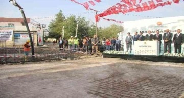 Cumhurbaşkanı Erdoğan canlı yayınla bağlandı, Diyarbakır’da muhtarlık binası temeli atıldı