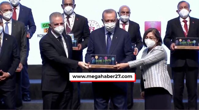 Cumhurbaşkanı Erdoğan'dan Gaziantep'e 'Genç dostu Şehirler' ödülü.