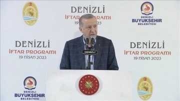 Cumhurbaşkanı Erdoğan, Denizli'de vatandaşlarla iftar programında buluştu