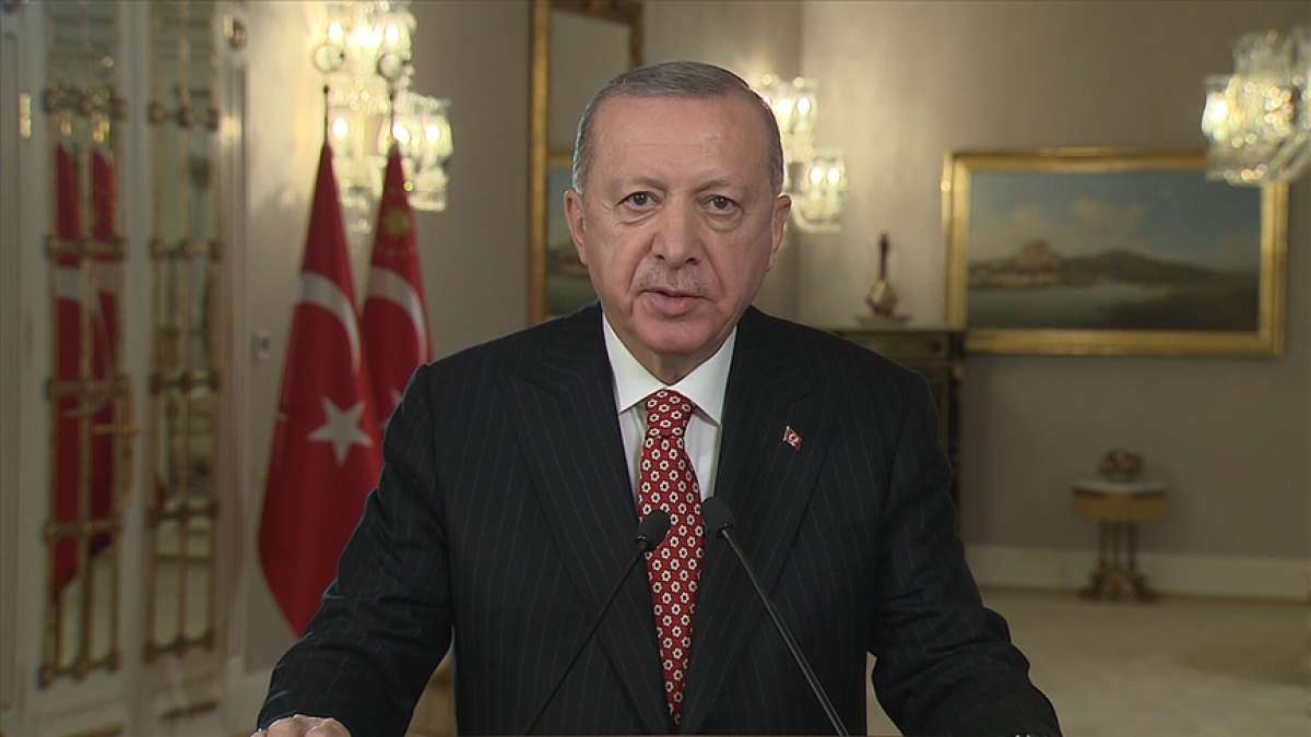 Cumhurbaşkanı Erdoğan: Dün okçularımızla yazdığımız destanı bugün İHA'larımızla tekrarlıyoruz