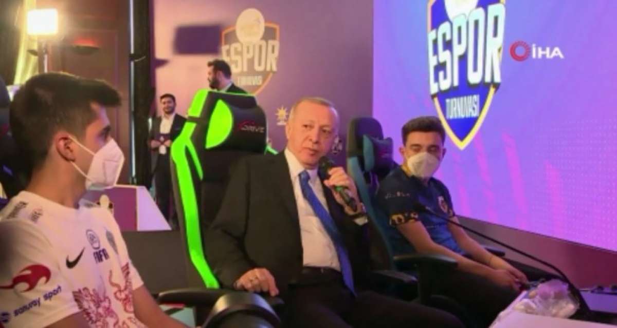 Cumhurbaşkanı Erdoğan, e-Spor turnuvasının final maçını izledi