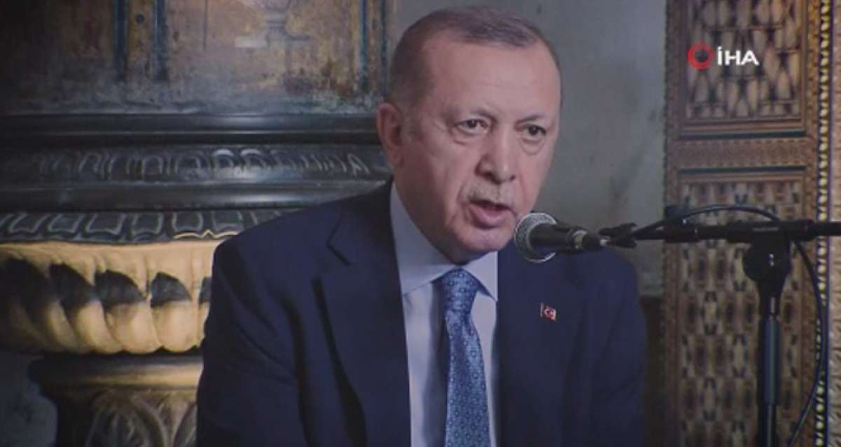 Cumhurbaşkanı Erdoğan hafızlık icazet töreninde Kur'an-ı Kerim okudu