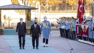 Cumhurbaşkanı Erdoğan, Macaristan Başbakanı Orban'ı resmi törenle karşıladı