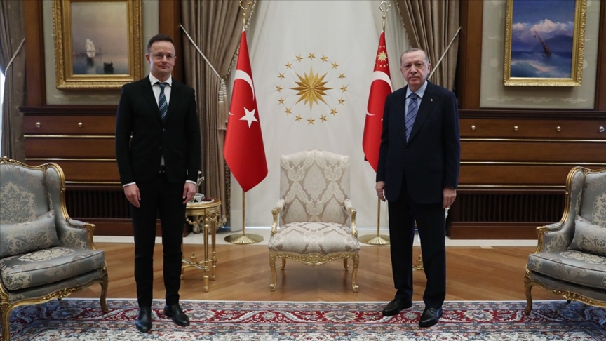 Cumhurbaşkanı Erdoğan, Macaristan Dışişleri ve Dış Ticaret Bakanı Szıjjarto'yu kabul etti