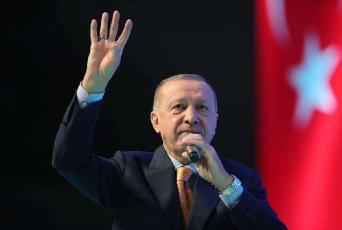 Cumhurbaşkanı Erdoğan: Terör örgütünü kınayamayanlar bize insanlıktan bahsedemez