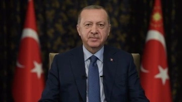 Cumhurbaşkanı Erdoğan, Trabzonspor Kulübü Başkanı Ağaoğlu'nu tebrik etti
