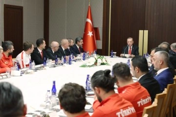 Cumhurbaşkanı Erdoğan, Türkiye Ampute Futbol Millî Takımı'nı kabul etti