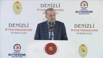 Cumhurbaşkanı Erdoğan: &Uuml;lkesi i&ccedil;in hayal kuran, dertlenen hi&ccedil;bir insanımızı dışarıda bırakmayacağız