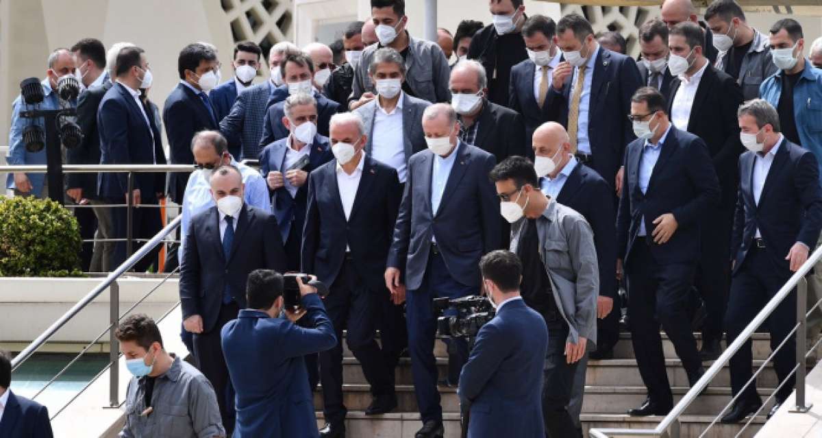 Cumhurbaşkanı Erdoğan Ümraniye Belediye Başkanı Yıldırım'ın babasının cenazesine katıldı