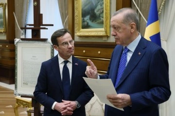 Cumhurbaşkanı Erdoğan'dan İsveç Başbakanı Kristersson'a anlamlı hediye