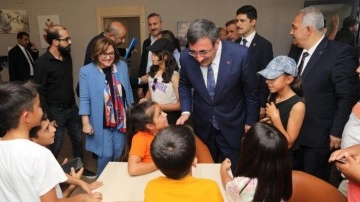 Cumhurbaşkanı Yardımcısı Cevdet Yılmaz Nurdağı'nı ziyaret etti