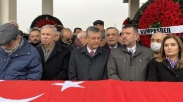 Cuntacı Vural Avar&rsquo;ı 'aklama' yarışı: Darbecinin cenazesini CHP'liler kaldırdı
