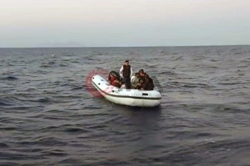 Datça’da 12 düzensiz göçmen kurtarıldı