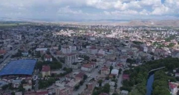 Demirel’in cekete imza atıp ’il oldu’ dediği Elbistan’ın 100 yıllık heyecanı tazelendi