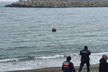 Denizdeki mayın sanılan cisim &ccedil;&ouml;p poşeti &ccedil;ıktı