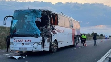 Denizli'de feci kaza: Yolcu otobüsü ile TIR çarpıştı, 2 ölü!