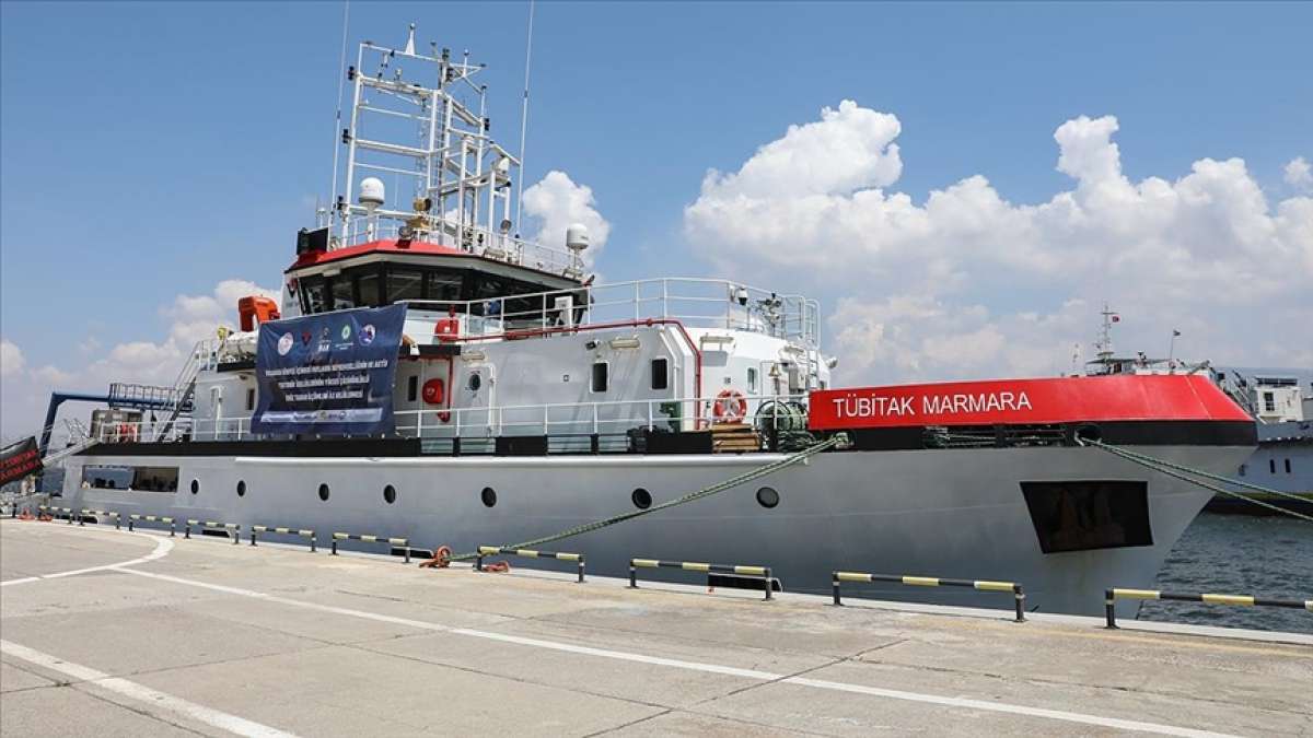 Deprem araştırmasında ilk seferini tamamlayan TÜBİTAK Marmara Araştırma Gemisi, İzmir'e döndü