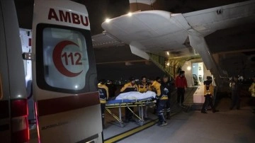Deprem bölgesinden İstanbul'a getirilen 1233 yaralının tedavisi sürüyor