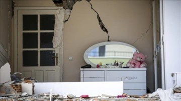 "Depremde hasar gören binalara eşya çıkarmak için girmeyin" uyarısı