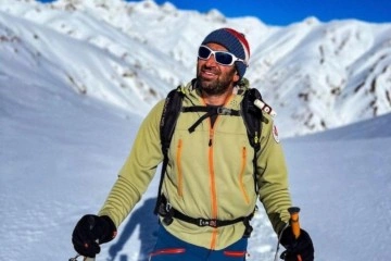 Depremde hayat kurtaran dağcı &ccedil;ığda hayatını kaybetti