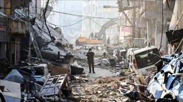 Depremde yıkılan binalarla ilgili soruşturmalarda 14 şüpheli tutuklandı