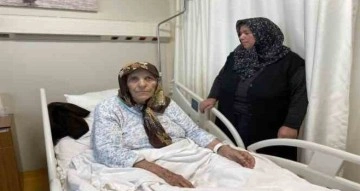 Depreme hastanede yakalanan 84 yaşındaki Emine Teyze’yi hemşire kurtardı