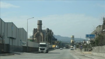 Depremlerden etkilenen Osmaniye'deki OSB'de asgari düzeyde üretim yapılıyor
