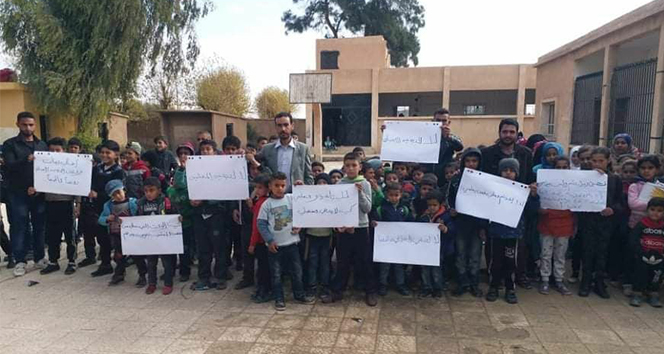 Deyrizor'daki öğretmenler YPG/PKK'nın öğretmenleri kaçırmasını protesto etti