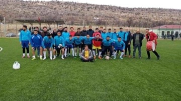 Dicle Gençlikspor ile Bismil Ova Yıldızları Gençlikspor arasında puanlar paylaşıldı