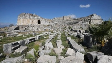 Didim'deki antika site Miletos'ta 2 bin 400 salname dü eve ulaşıldı