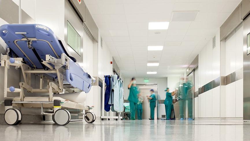 Dikkat!.. COVİD-19 hastalarından özel hastaneler para talep edemez!