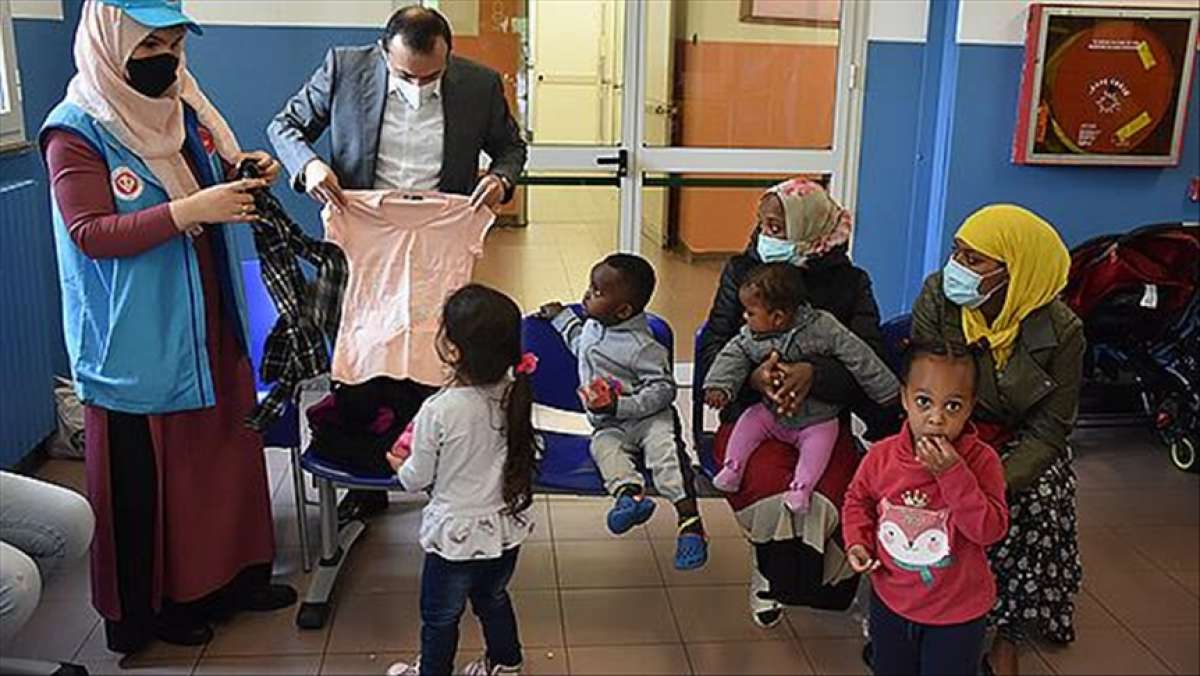 Diyanet İşleri Türk İslam Birliği'nin ramazan yardımları, İtalya'daki mültecileri sevindir