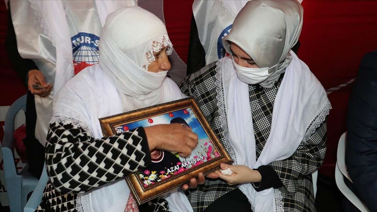Diyarbakır annelerine Memur-Sen'den destek ziyareti