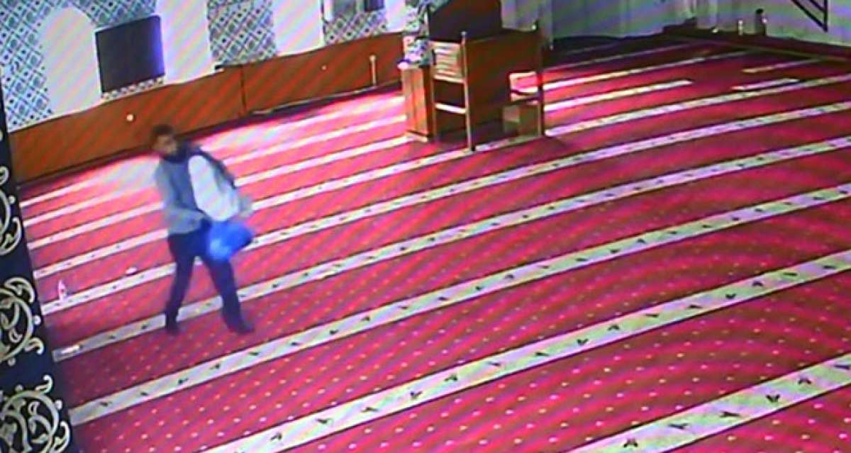 Diyarbakır'da bir acayip hırsızlık: Camiye giren hırsız, ses cihazını kefene sarıp çaldı
