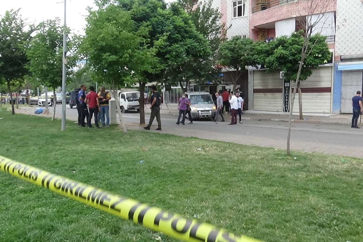 Diyarbakır'da iki grup arasında silahlı sopalı kavga:1 ölü, 15 yaralı