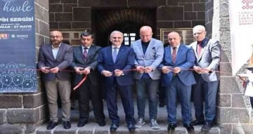 Diyarbakır’da ‘La Havle’ tespih sergisi açıldı