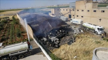 Diyarbakır'da preslenmiş pamuk balyalarının bulunduğu alanda çıkan yangın söndürüldü